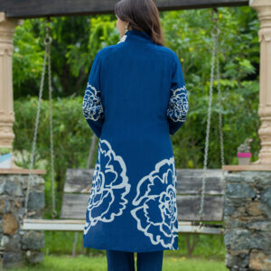 Midnight Bloom Embroidered Kurta Set - Image 7