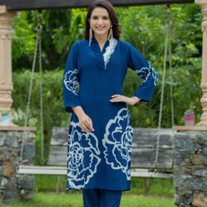 Midnight Bloom Embroidered Kurta Set - Image 6