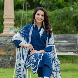 Midnight Bloom Embroidered Kurta Set - Image 8