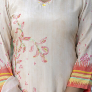Ivory Bloom Handcrafted Kurta Set - Image 2