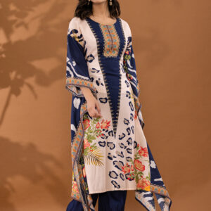 Sapphire Wild Elegance Kurta Set - Image 4