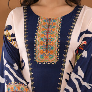 Sapphire Wild Elegance Kurta Set - Image 2