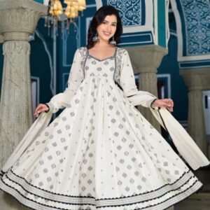 Ivory Noir Anarkali Set - Image 2