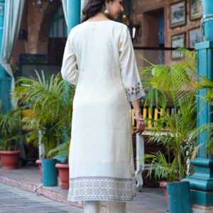 Ivory Grace Floral Kurta Set - Image 5