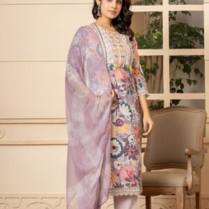 Blossom Elegance Kurta Set - Image 6